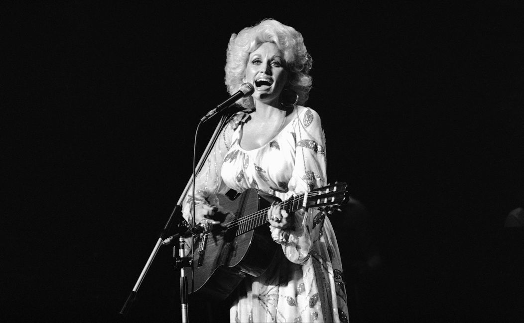 Zomrela legendárna speváčka Dolly Parton (†80)
