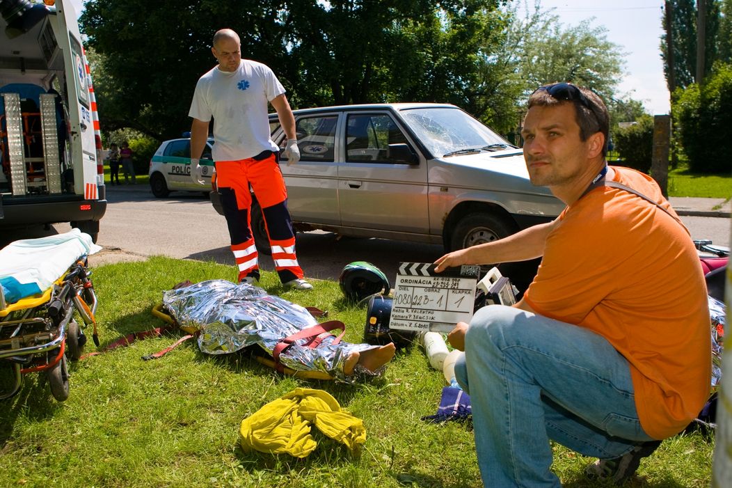 Nehoda Michala a Lucie na motorke v Ordinácii v ružovej záhrade