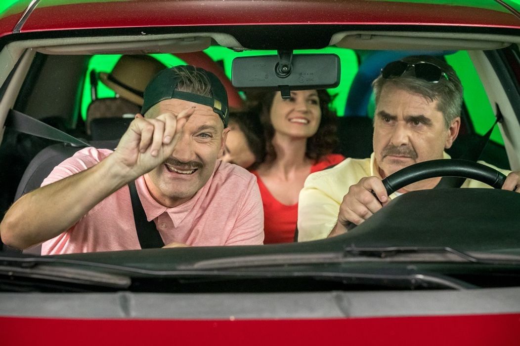 Nakrúcanie záverečnej epizódy 4. série pred zelenou stenou