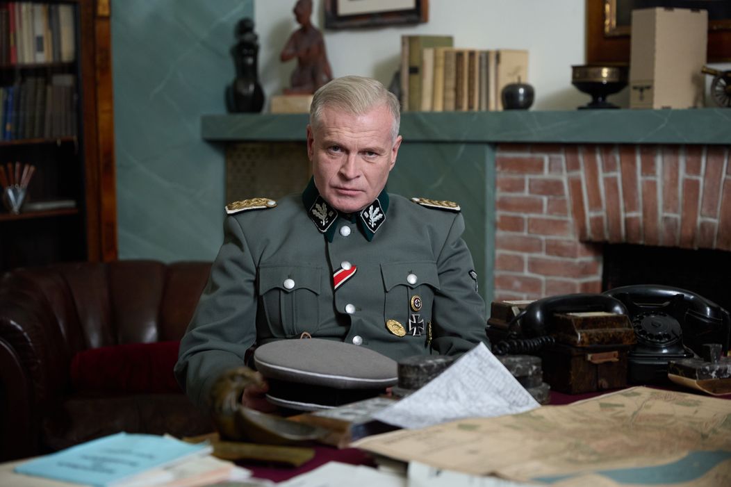 Unikátne zábery z 15. série seriálu Dunaj. k vašim službám.