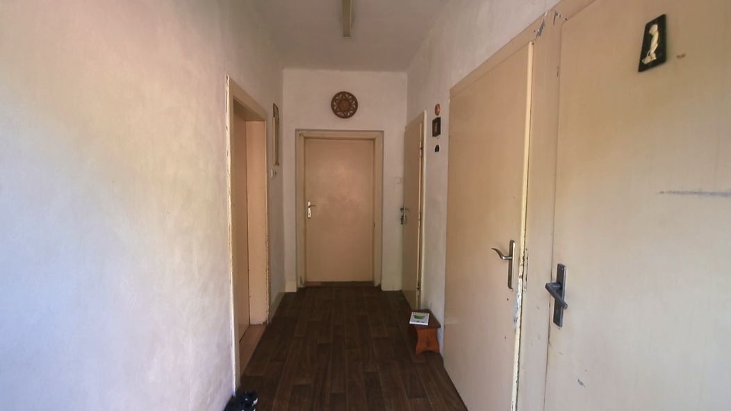 Rodina už roky žije vo viac než 70-ročnom dome, ktorý potrebuje kompletnú rekonštrukciu. 