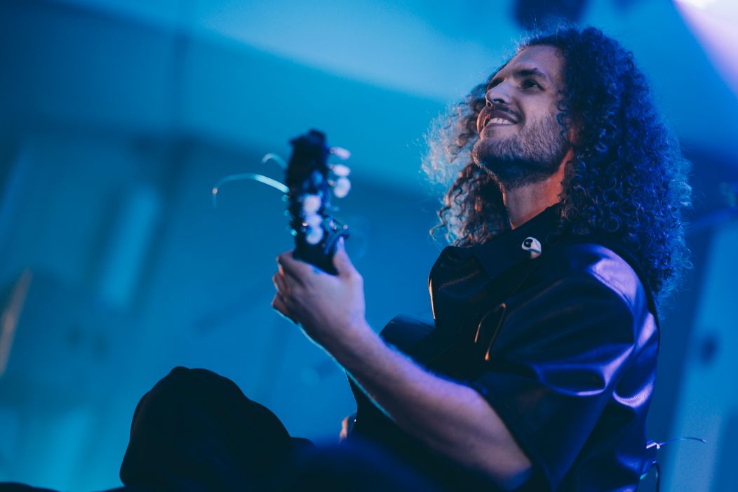 Gitarista Dávid Bílek odpálil turné v Banskej Bystrici