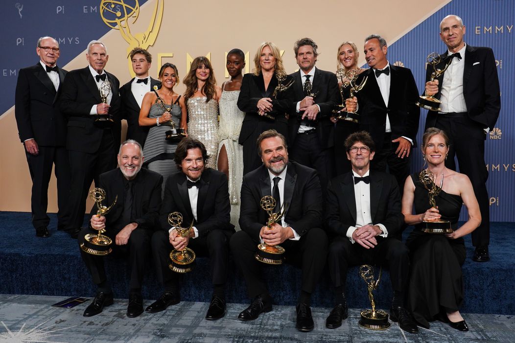 Momentky z udeľovania televíznych cien Emmy 2026