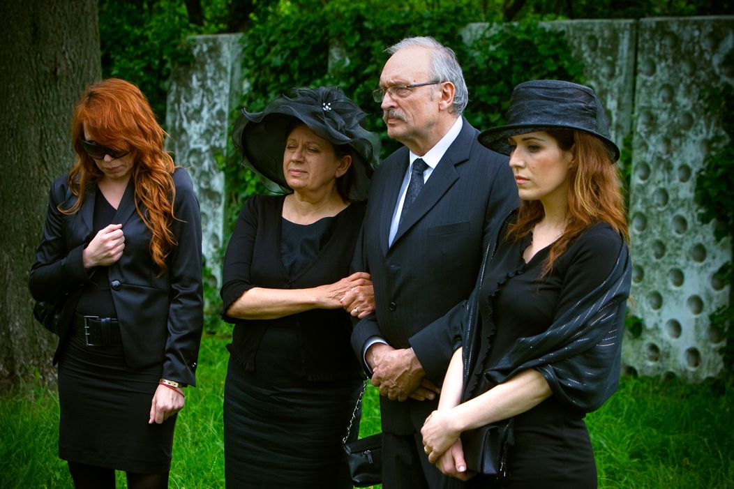 Pohreb Michala v Ordinácii v ružovej záhrade