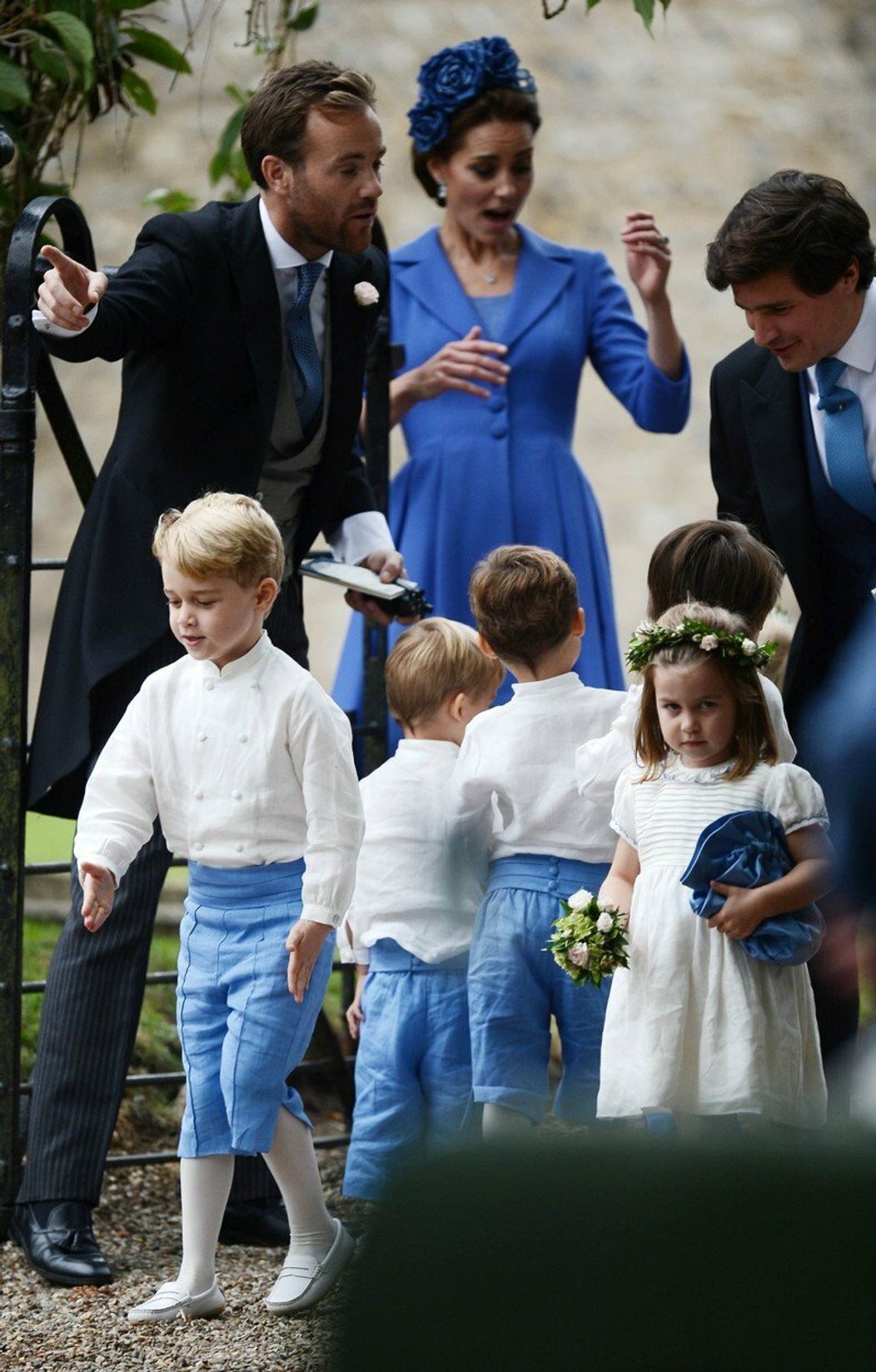 Princ George sa opäť predviedol. Nevestu si vďaka nemu nikto nevšímal
