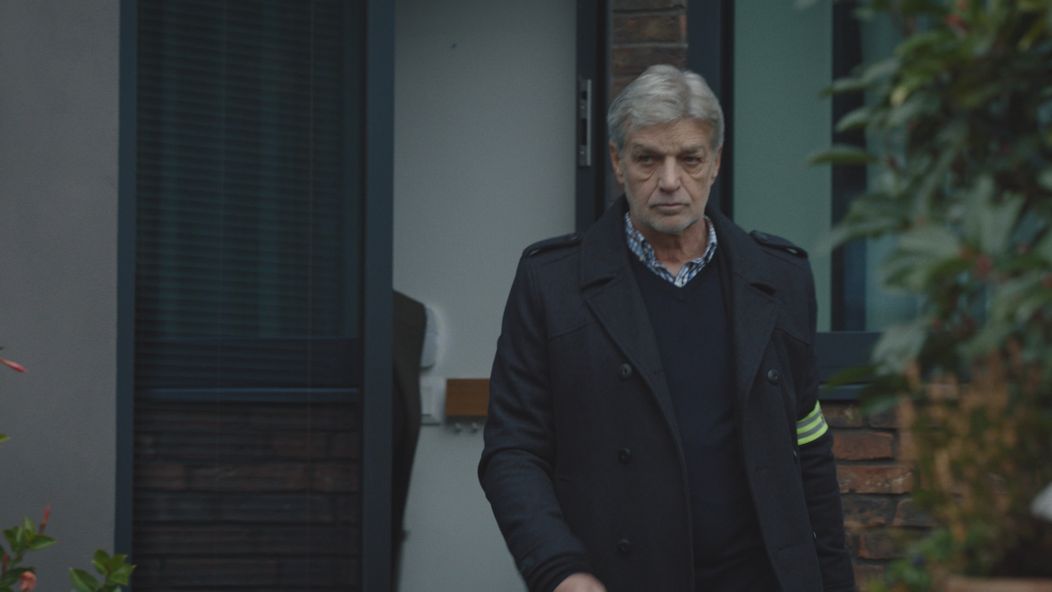 Polícia začne vyšetrovať Andrejovu vraždu. Podozrivou je aj Laura.