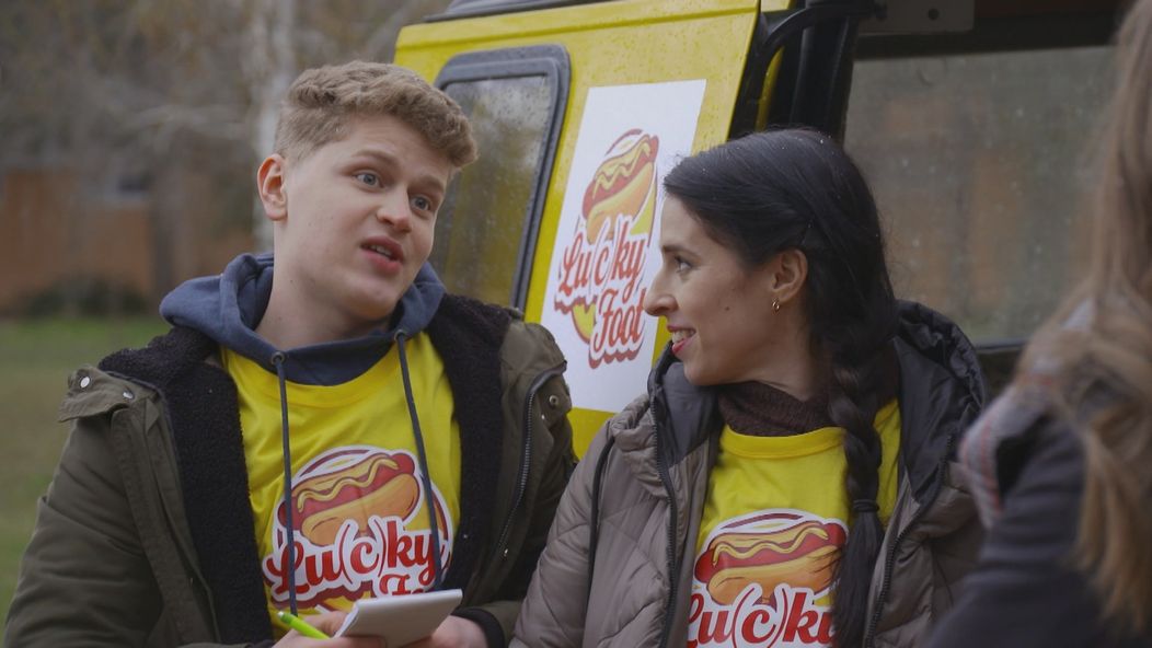 Luky (Oliver Oswald) a Simča (Zuzka Porubjaková)