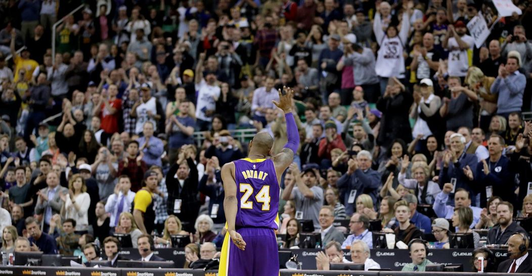 Správa o smrti rozplakala aj Tysona Chandlera z Houston Rockets.