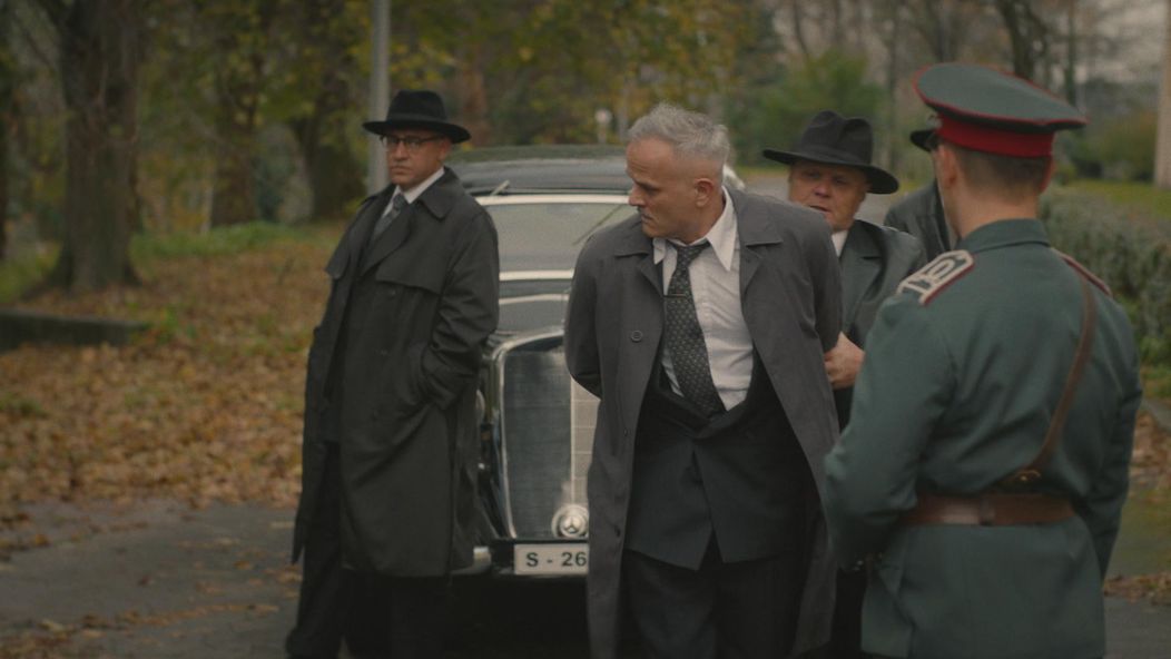 Holubec má na rukách krv.