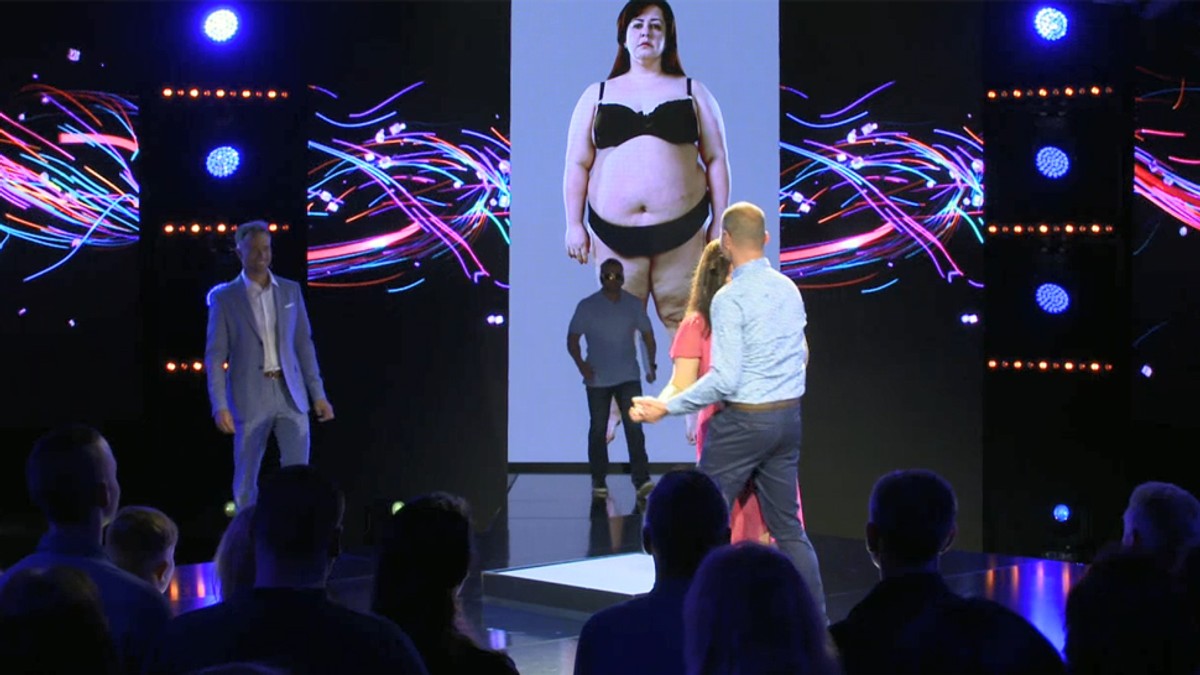 Adriana v nemom úžase. Na galavečere ju prekvapil tento muž