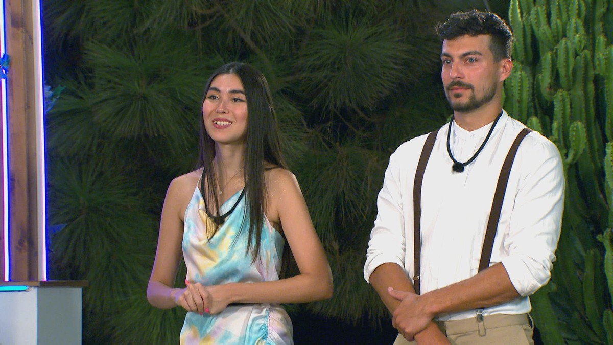 Love Island - Koho si Naomi vybrala do páru?