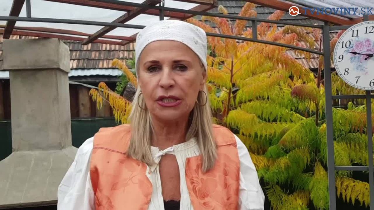 Eva Máziková v Hybe 42 rokoch opäť tlačila kapustu.