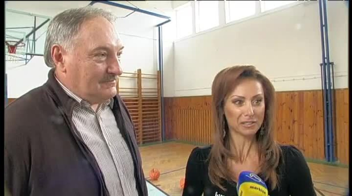 Prominenti a návrat na strednú školu! Krásne spomienky alebo horor? 
