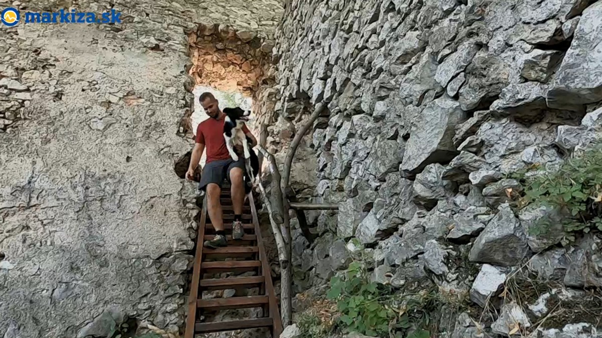 S Ferom po Slovensku - Romantika na zrúcanine hradu: Čo si človek môže viac priať?