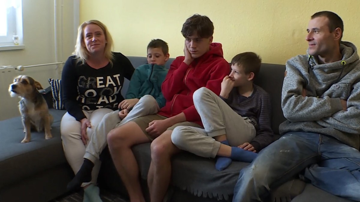 BONUSOVE_REPORTAZE_2021-VYMENA_MANZELEK_BEHIND_THE_SCENES_BONUS_TANA-B115808