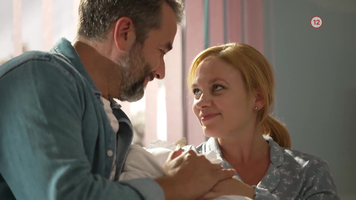 Fotogaléria - Edo a Beátka ukázali bábätko | TV Markíza