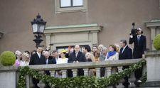 Bude mu veľmi chýbať. Kráľ oznámil, že zomrela princezná