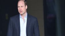 William prvýkrát na verejnosti od zverejnenia diagnózy princeznej: Pozrite, s kým bol