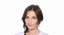 Jej veľký vzor je starší brat, oporou sú jej priatelia: Zamieša krásna Annie karty?