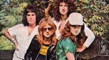 Smutné správy z hudobného sveta: Zomrel neoddeliteľný člen legendárnej skupiny Queen