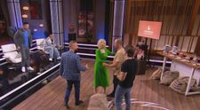 Kávu nepije, ale chce ich v tíme! Coffeein v Jame zabodoval a stiahol k sebe dvoch levov