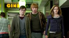 Prví herci nového Harryho Pottera potvrdení. Pozrite si, kto stvárni McGonagallovú či Hagrida