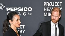 Meghan na prestížnom oceňovaní: Taký výstrih by jej v kráľovskej rodine neprešiel