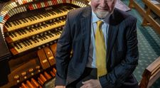 Zomrel náhle. Odišiel legendárny rozhlasový moderátor