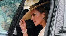 Princezná Kate opäť hviezdou kráľovskej svadby: Pozrite na ten outfit