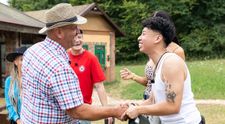 Minh nesklamal: Neuveríte, čo vytiahol pred hospodárom z kabelky!