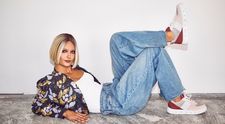 Tenisky trikrát inak: Stylistka radí, ako ich nosiť štýlovo aj po štyridsiatke