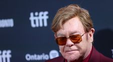 Elton John zarmútil fanúšikov: Nič nevidím!