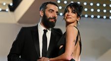 Vášnivé bozky v uliciach Ríma: Známa modelka randí s bývalým partnerom Dua Lipa!