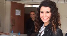 Beren Saat: Vysmiata pri urne?!