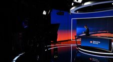 Sny sa plnia: Moderátor zverejnil fotku spred 16 rokov a teraz