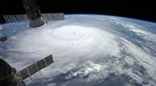 Turisti sa už o rok budú môcť dostať na vesmírnu stanicu ISS. Nebude to ale lacné