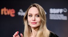 Angelina Jolie po viac ako 10 rokoch vyšla s kožou na trh: Inšpiruje mnohé ženy
