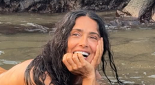Vek je definitívne len číslo! Takto nahá Salma Hayek oslavuje 60-tku