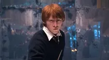 Tvorcovia seriálového Harryho Pottera ukázali ďalších hercov. Pozrite na Weasleyovcov