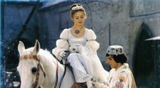 Legendárna vianočná rozprávka Tři oříšky pro Popelku suverénne najsledovanejším programom Vianoc