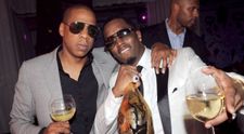 Raper Jay-Z čelí obvineniu, podľa ktorého mali spolu s Diddym znásilniť 13-ročné dievča