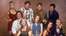 Herec z Melrose Place sa zasnúbil: Jeho príbeh lásky je lepší než z filmu!