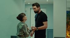 Po Zeynepinom váhavom priznaní je Alihan bez seba od hnevu
