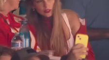 Fotky ako dôkaz: Jedna z najväčších hviezdy súčasnosti a sexy športovec spolu