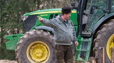 Vo štvrtok navarí Hospodár Martin. Ktorý farmár sa kvôli nemu vrhne do ľadového tajchu?