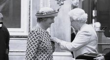 Diváci ju milovali: Vo veku 86 rokov zomrela obľúbená herečka, vyznamenala ju aj kráľovná