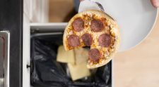 Plytváte v domácnosti jedlom? Pozrite si zopár rád, ako sa nadmernej produkcii odpadu vyhnúť