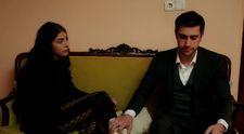 Yağıza a Hazan rýchlo prejde smiech, aj keď každého z iného dôvodu
