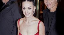 Jasný dôkaz. Katy Perry ruka v ruke s novým chlapom