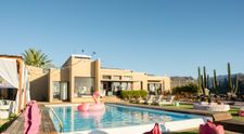 Love Island mení hru. Páni odišli do Casa Amor, odolajú týmto kráskam?
